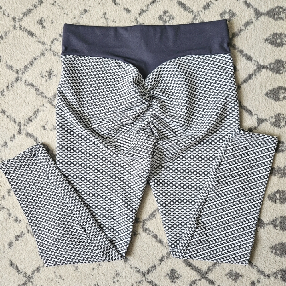 Amazon Butt Scrunch Leggings Sz XL
